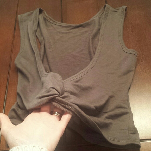 Backless top - Picture 2 of 2